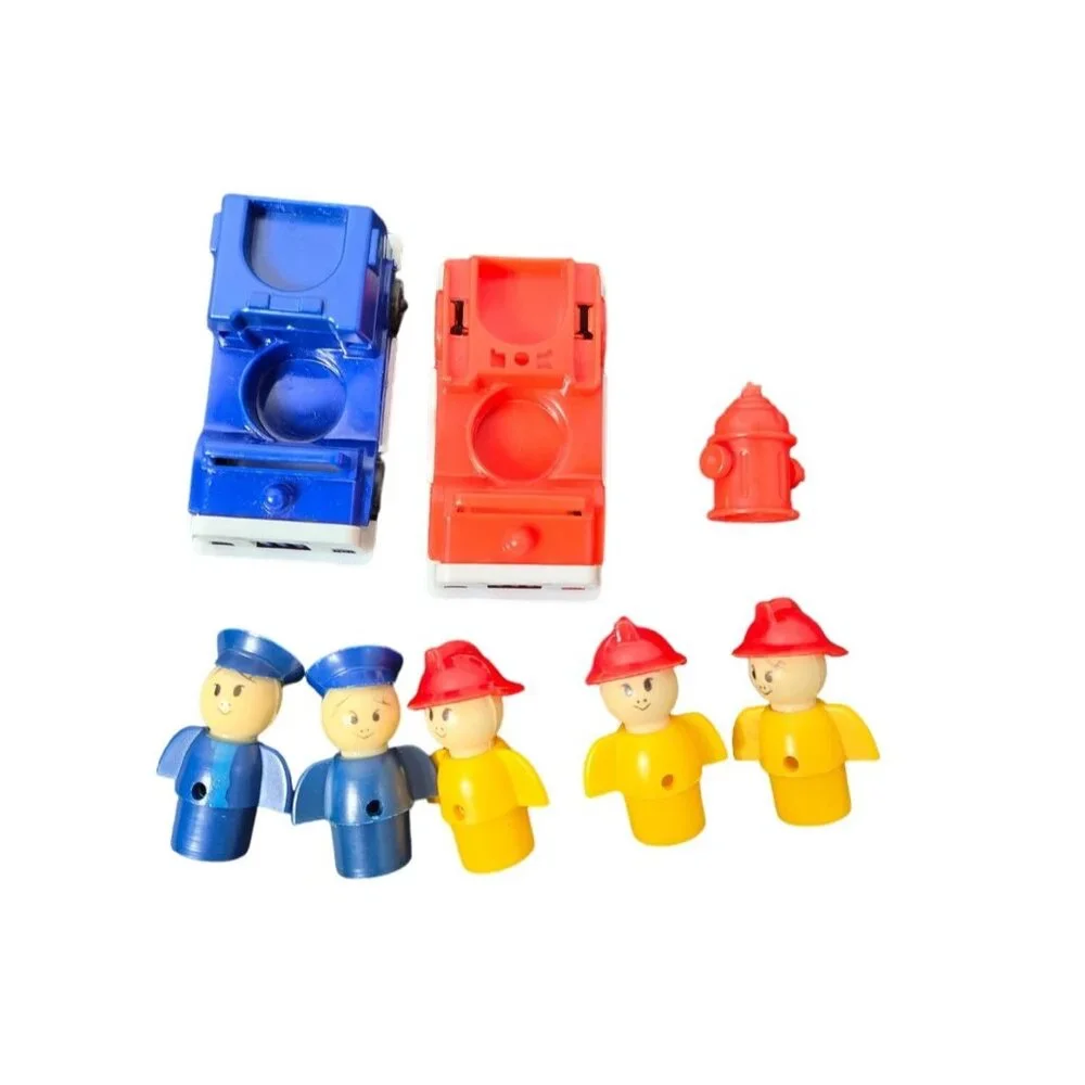 Vintage Jumbosi Fire Truck Police Car with‎ Figures & Fire Hydrant Vtg Play Toys